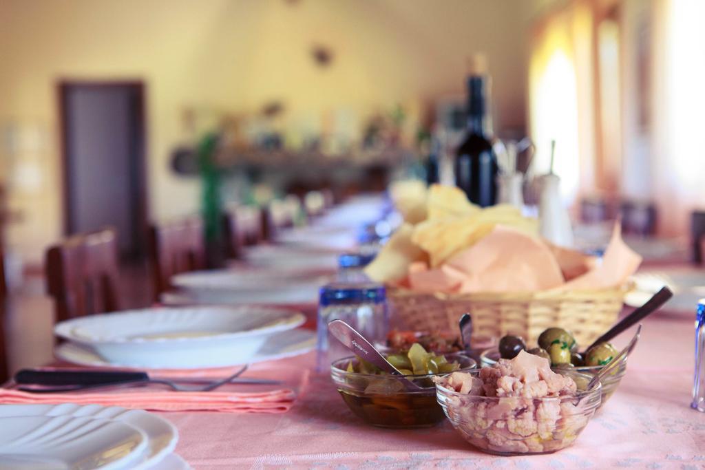 Agriturismo Il Ginepro Fluminimaggiore Exterior foto
